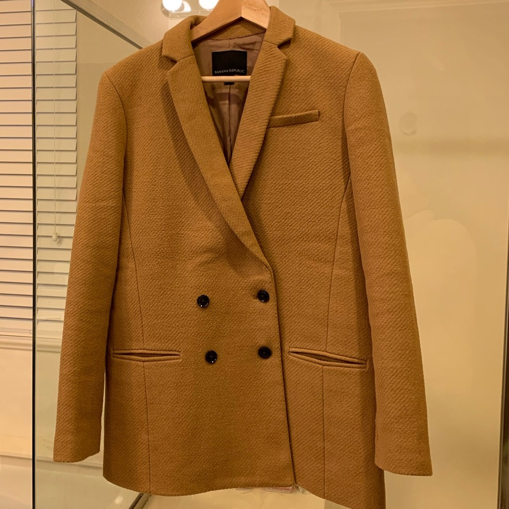 Banana Republic double breasted camel blazer